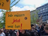 Das Plakat von Frau Tralles gibt die Aussage wider.