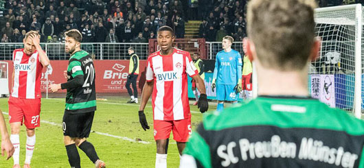 Leroy Kwadwo (M) von den Würzburger Kickers Leroy Kwadwo (M) von den Würzburger Kickers