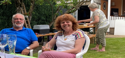 Jakobspilger:inn Kerstin Boden aus Kamenz und Hermann-Josef Jansen aus Bocholt Jakobspilger:inn Kerstin Boden aus Kamenz und Hermann-Josef Jansen aus Bocholt