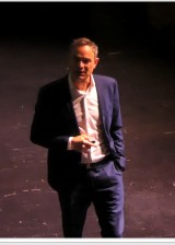 Dr. Ganser mal skeptisch, mal aufklärend, mal fragend