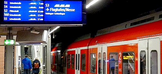 Bahn hängt Flughafen und Filderstadt für 1 Jahr ab (Symboldbild)