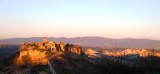 veduta di Civita di Bagnoregio e dei Calanchi