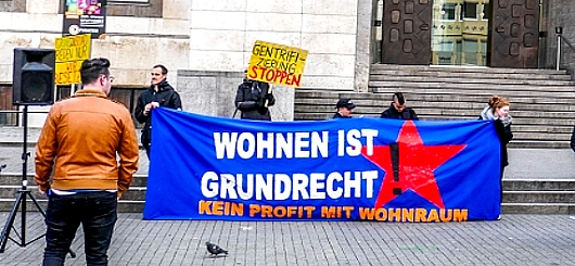 Kundgebung vor dem Stuttgarter Rathaus