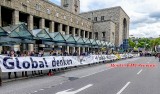 50 Meter langes Banner