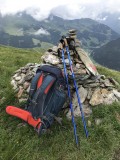 Gut ausgerüstet am Berg ist die Voraussetzung für erfolgreiches Wandern. Gut ausgerüstet am Berg ist die Voraussetzung für erfolgreiches Wandern.