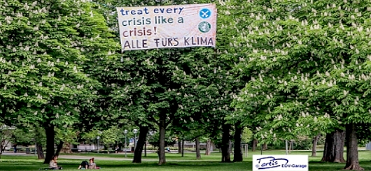 Protest im Stuttgarter Schlossgarten