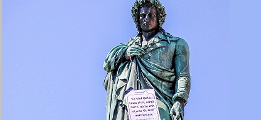 Aktion am Schillerdenkmal