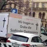 Demo Korso richtung Magnagoplatz