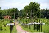 Der Friedhof mit einheimischen Toten