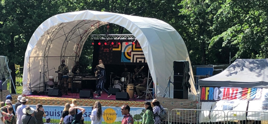 Es-ow and the Ridial Band machten den Start auf der Hauptbühne