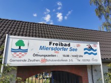 Ein-beispielhaftes-Freibad