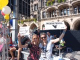 Teilnehmerinnen mit Schildern, München, 01.09.2024