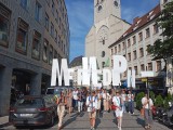 Teilnehmer mit Schriftzug 