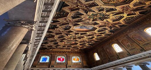Basilica di Santa Maria in Trastevere (interno e soffitto) - Roma