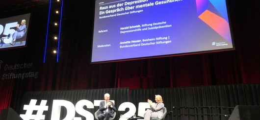 Harald Schmidt im Gespräch mit Annette Heuser