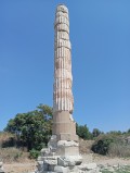 Einzige verbliebene Statue des Artemis-Tempels, Ephesus (heute: Selcuk), Türkei, 08.09.2025. Foto: Sergej Perelman