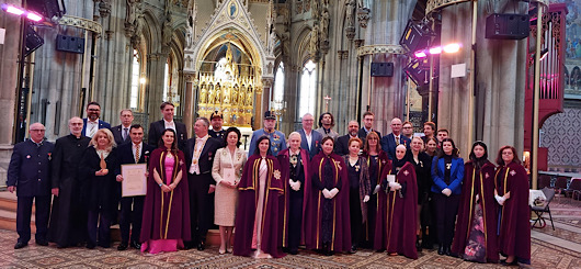 Festlicher-Glanz-in-historischem-Rahmen