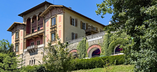 Die-vergessene-Villa-der-K-nigskinder