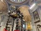 Rom, Vatikan, Petersdom, Baldachin und Cathedra Petri