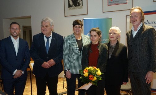 Marike Schreiber (2.v.re) gewinnt Rostocker Kunstpreis mit einer Auslobung von 10.000 €